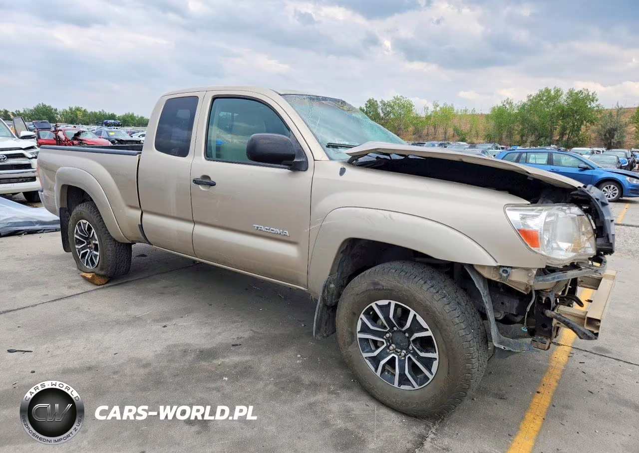 2007 Toyota Tacoma V6 VIN:5TEUU42NX7Z456832 - 4