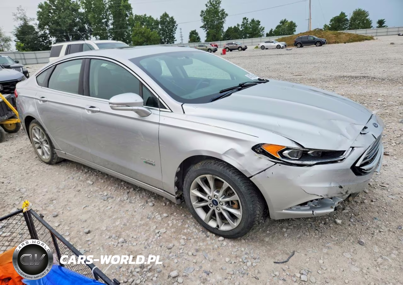 2018 Ford Fusion Se Phev VIN:3FA6P0PU7JR236831 - 4
