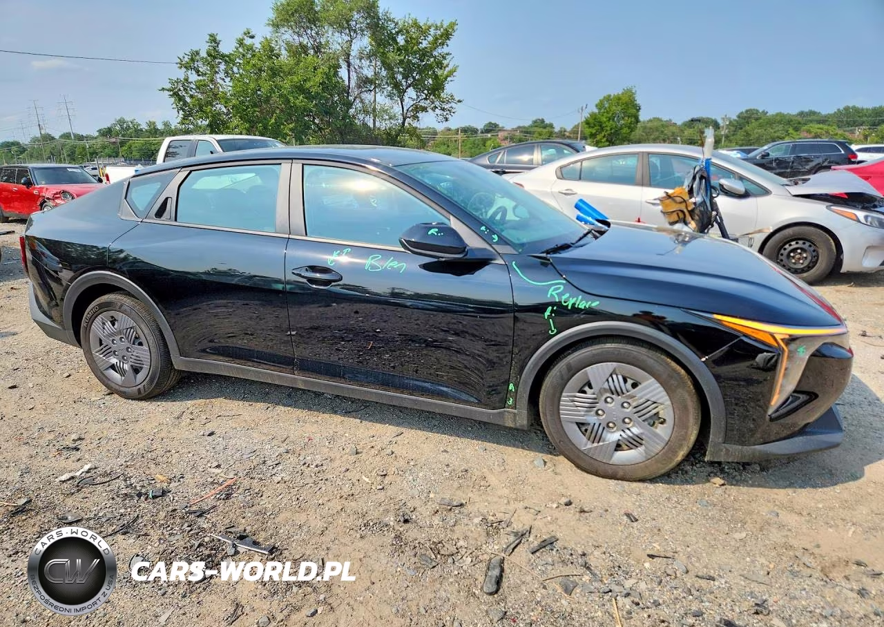2025 Kia K4 Lx VIN:3KPFT4DE3SE246985 - 4