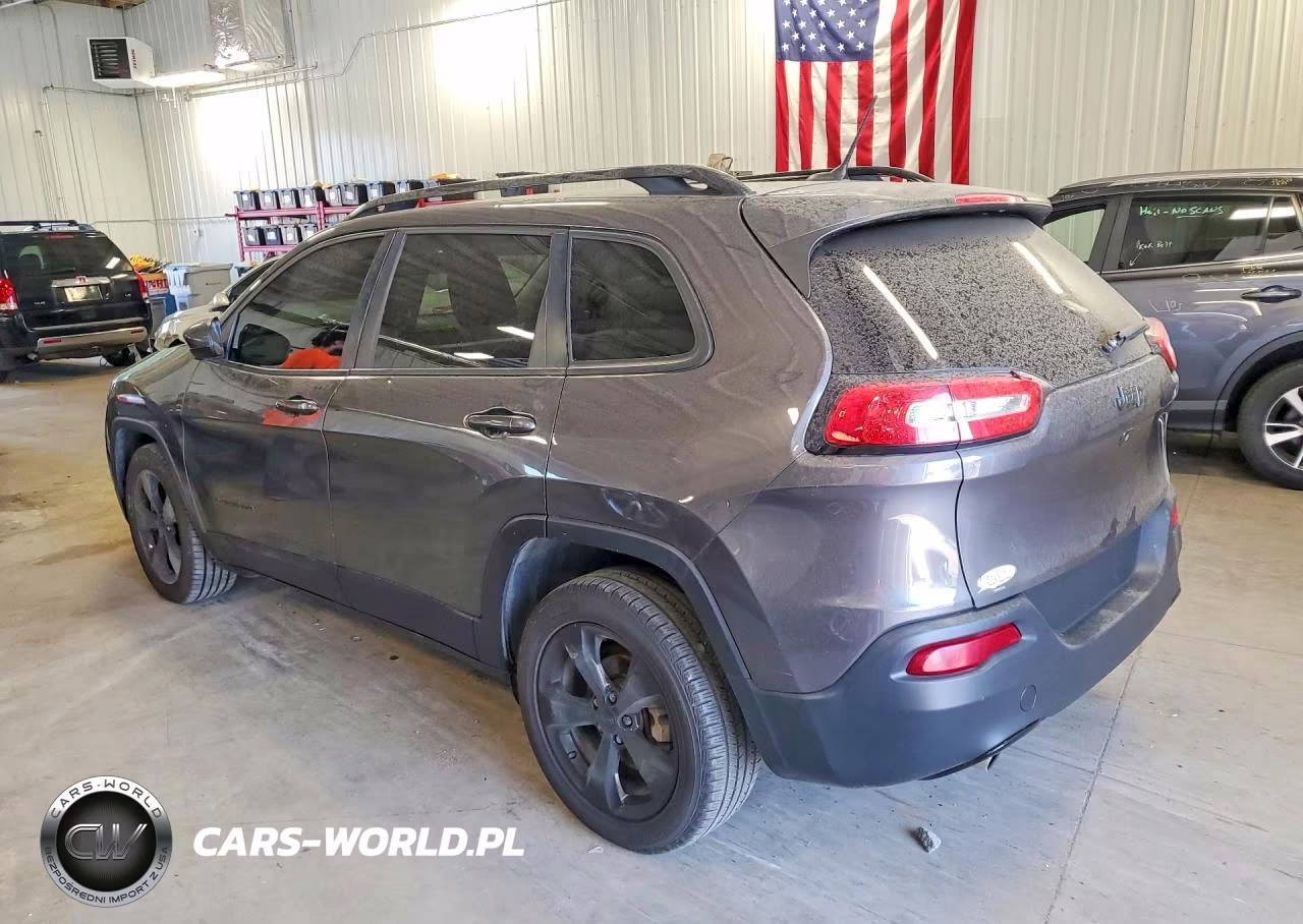 2018 Jeep Cherokee Latitude VIN:1C4PJLCB8JD552687 - 2