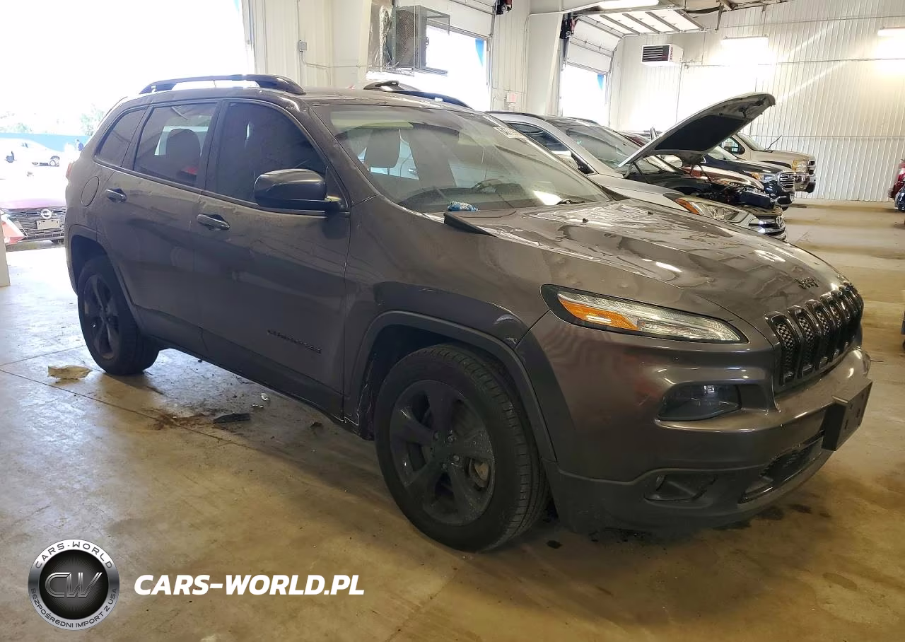 2018 Jeep Cherokee Latitude VIN:1C4PJLCB8JD552687 - 4