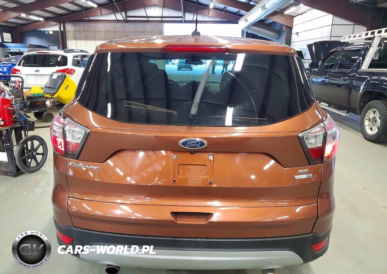 2017 Ford Escape Se VIN:1FMCU9GD1HUA86966 - 6