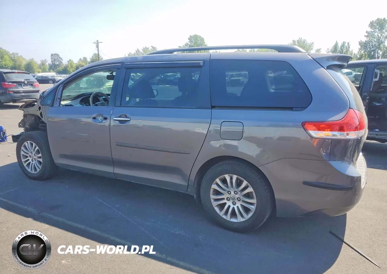 2014 Toyota Sienna Xle 8-Passenger VIN:5TDYK3DC0ES514700 - 2