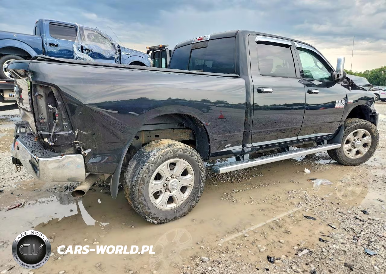 2017 Ram 2500 Slt VIN:3C6UR5DJ8HG562332 - 3