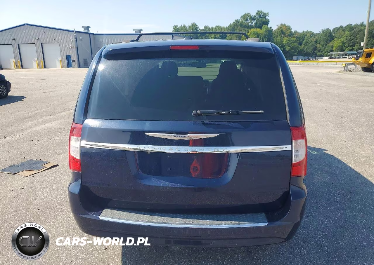 2015 Chrysler Town & Country Touring L VIN:2C4RC1CG1FR628273 - 6