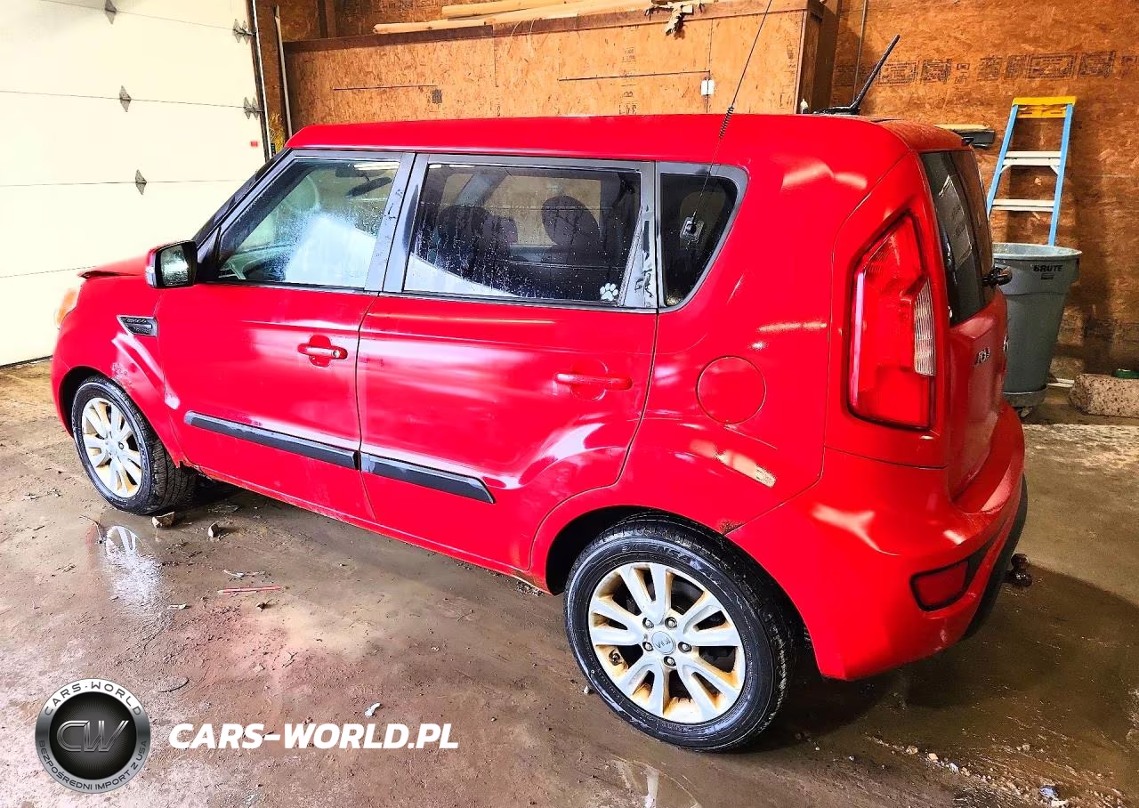 2013 Kia Soul + VIN:KNDJT2A68D7510880 - 2