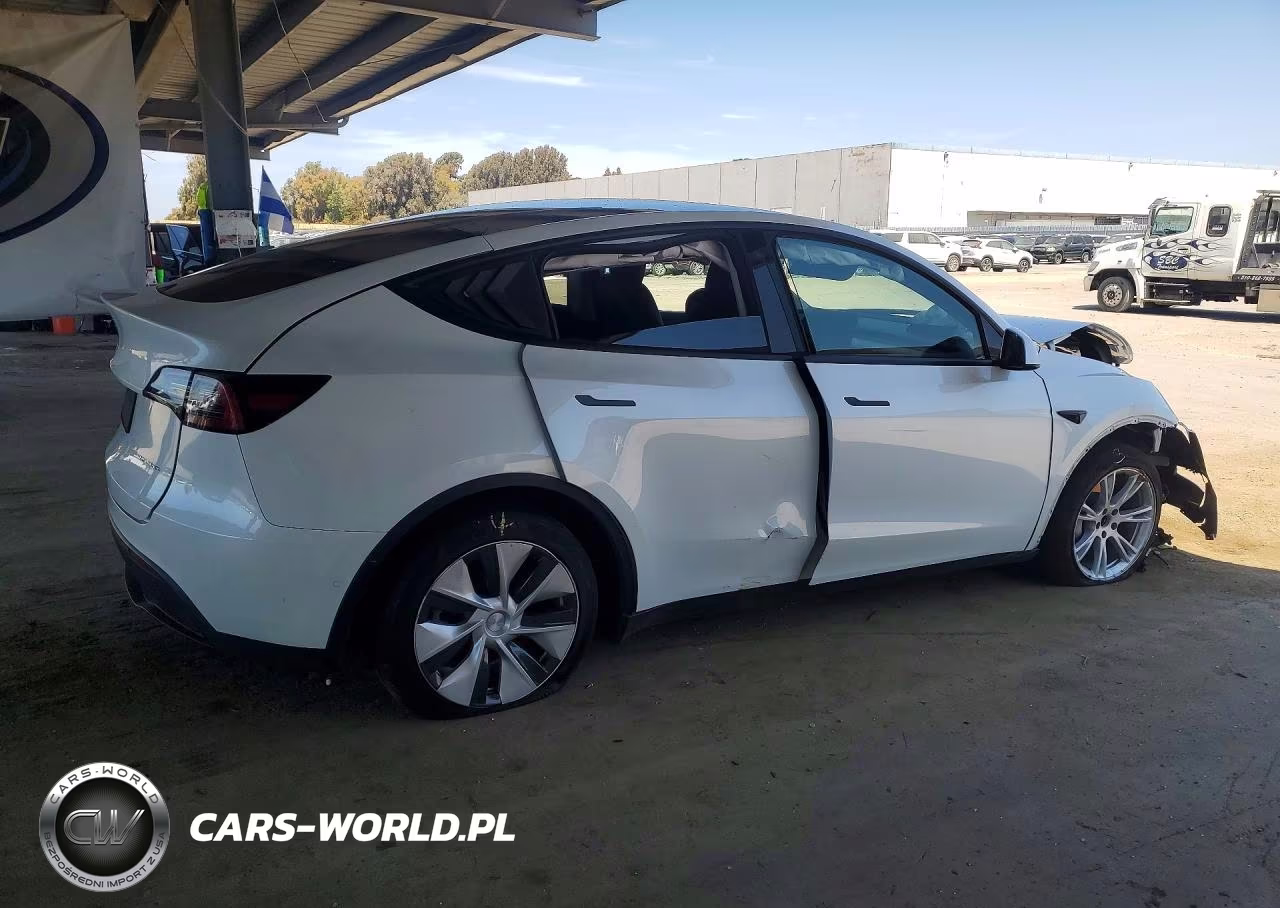 2021 Tesla Model Y VIN:5YJYGDEE9MF150254 - 3