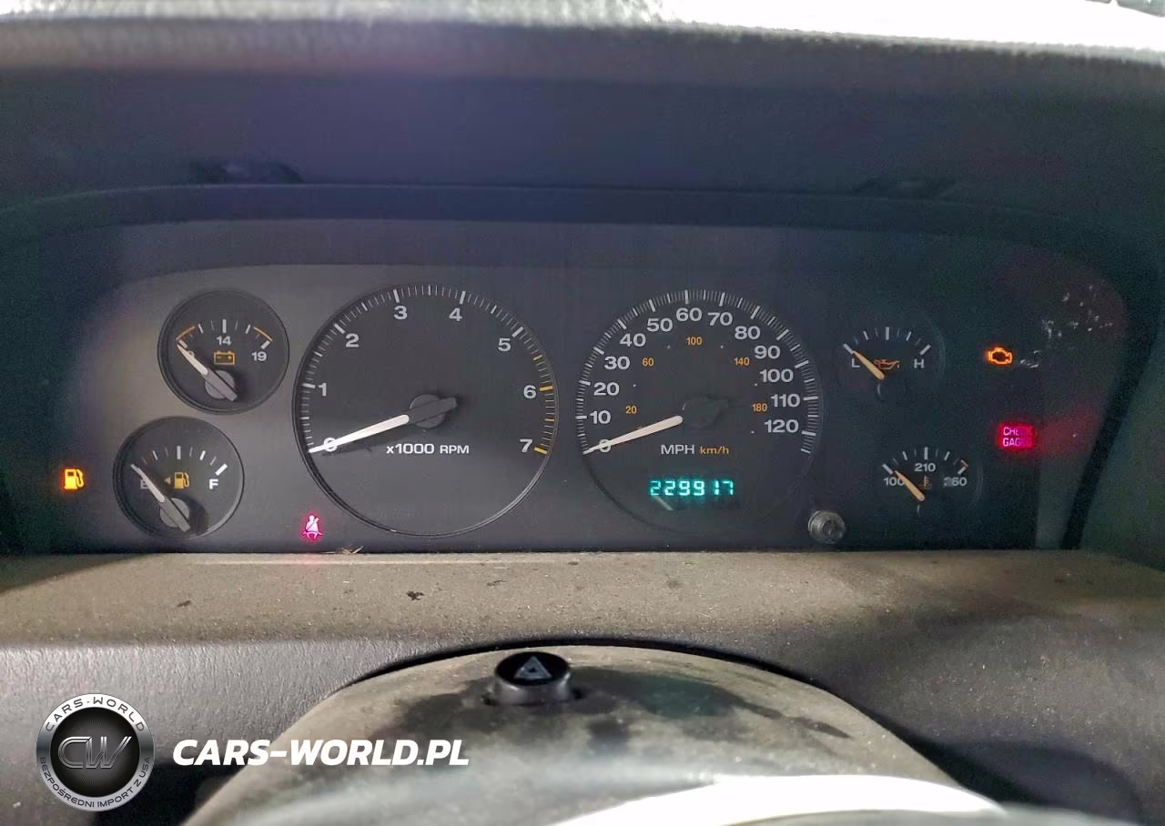 2003 Jeep Grand Cherokee Laredo VIN:1J4GW48S63C617393 - 9