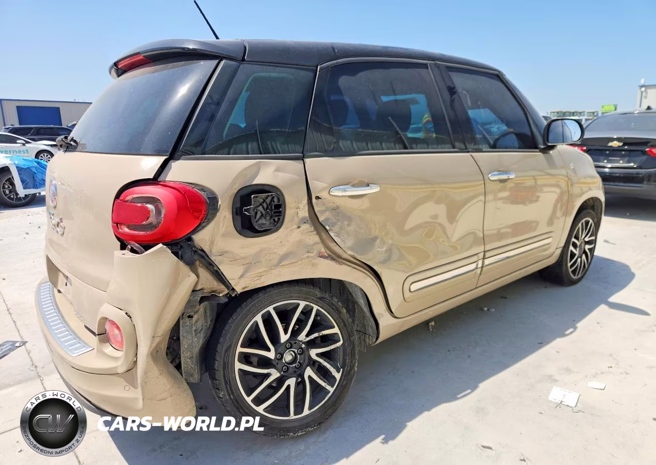 2014 Fiat 500L Lounge VIN:ZFBCFACH4EZ029090 - 3