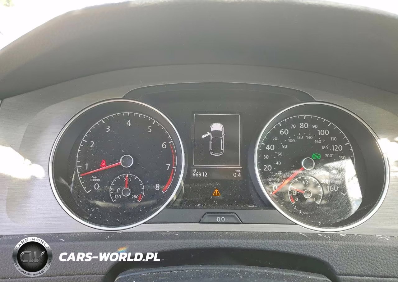 2017 Volkswagen Golf S VIN:3VW217AUXHM006829 - 9