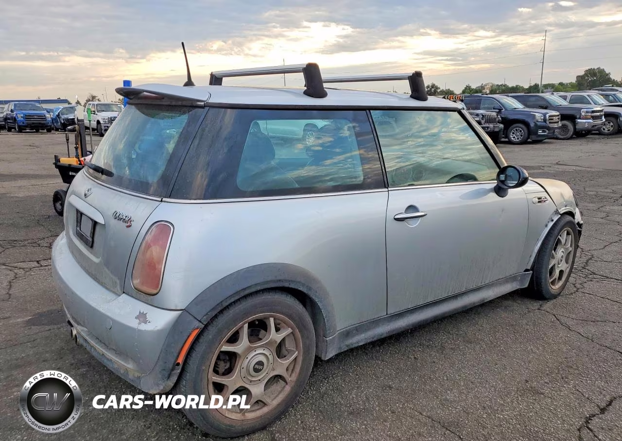 2003 Mini Cooper S VIN:WMWRE33483TD71046 - 3