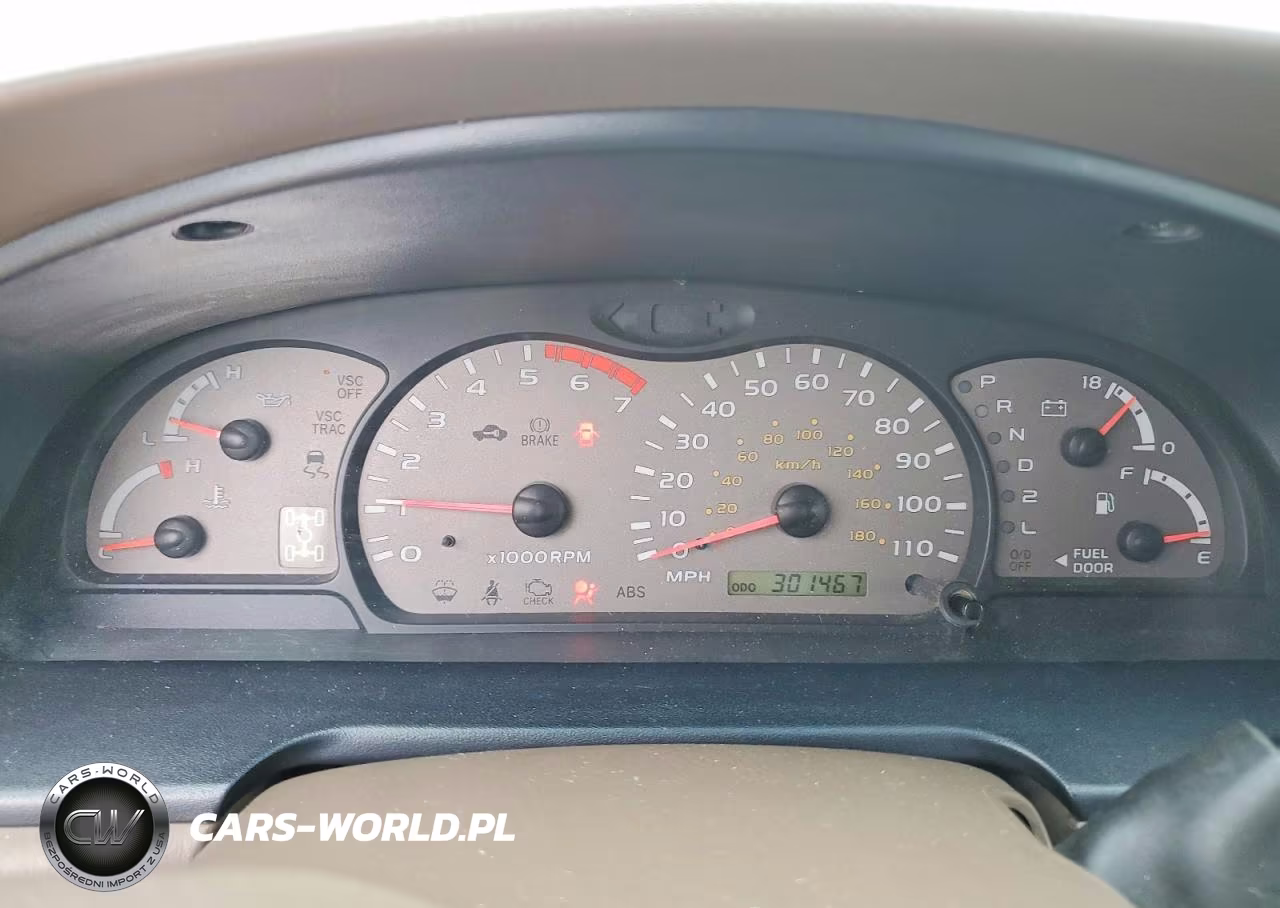 2003 Toyota Sequoia Sr5 VIN:5TDBT44A03S157815 - 9
