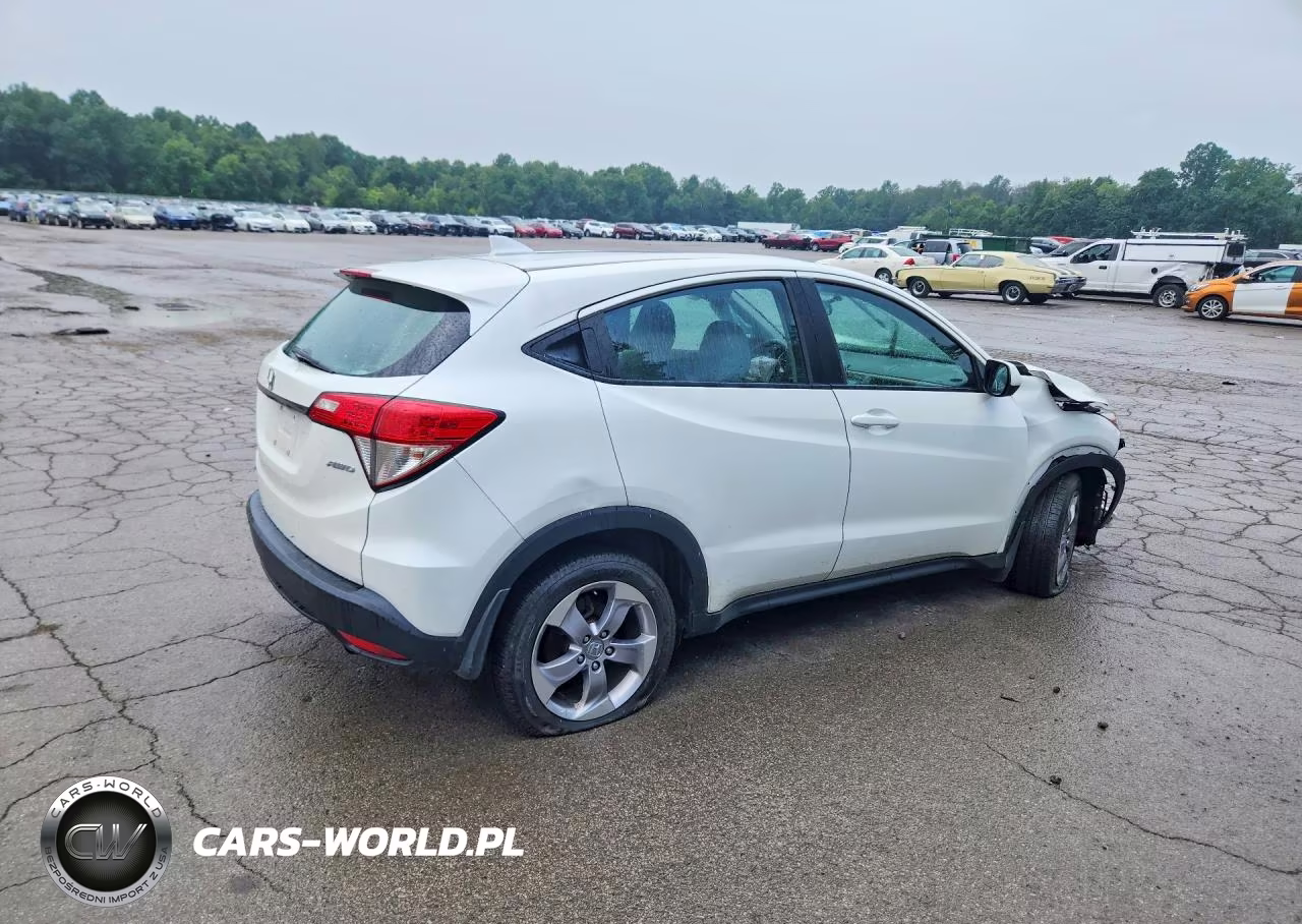 2022 Honda Hr-V Lx VIN:3CZRU6H31NM725800 - 3