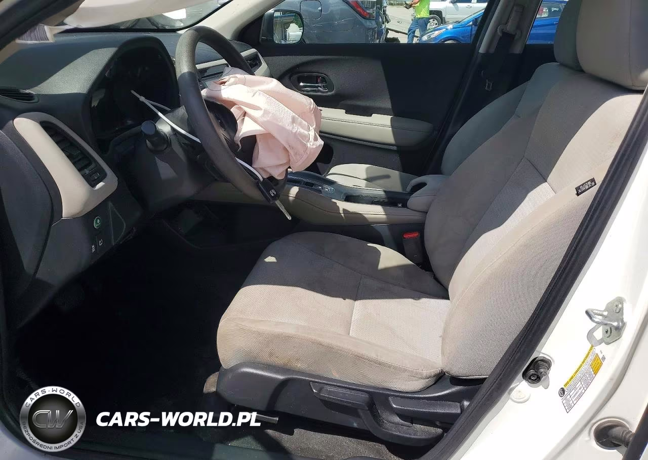 2022 Honda Hr-V Lx VIN:3CZRU6H31NM725800 - 7