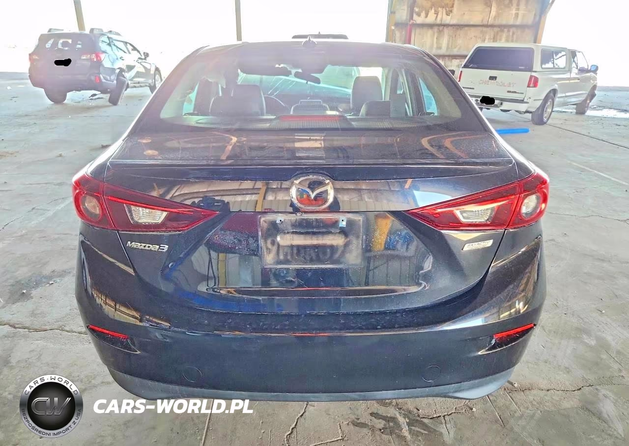 2018 Mazda 3 Touring VIN:3MZBN1V33JM255322 - 6