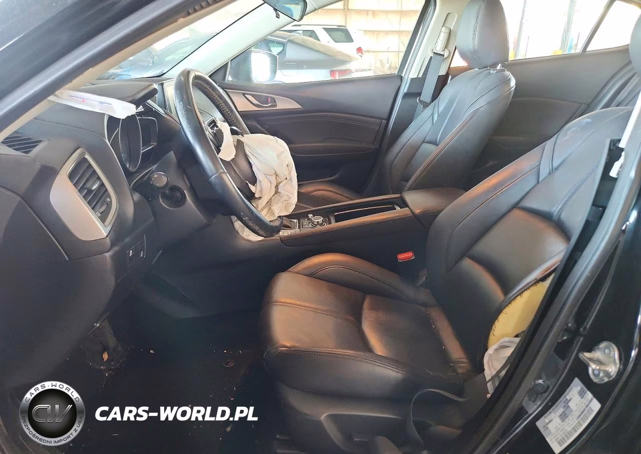2018 Mazda 3 Touring VIN:3MZBN1V33JM255322 - 7