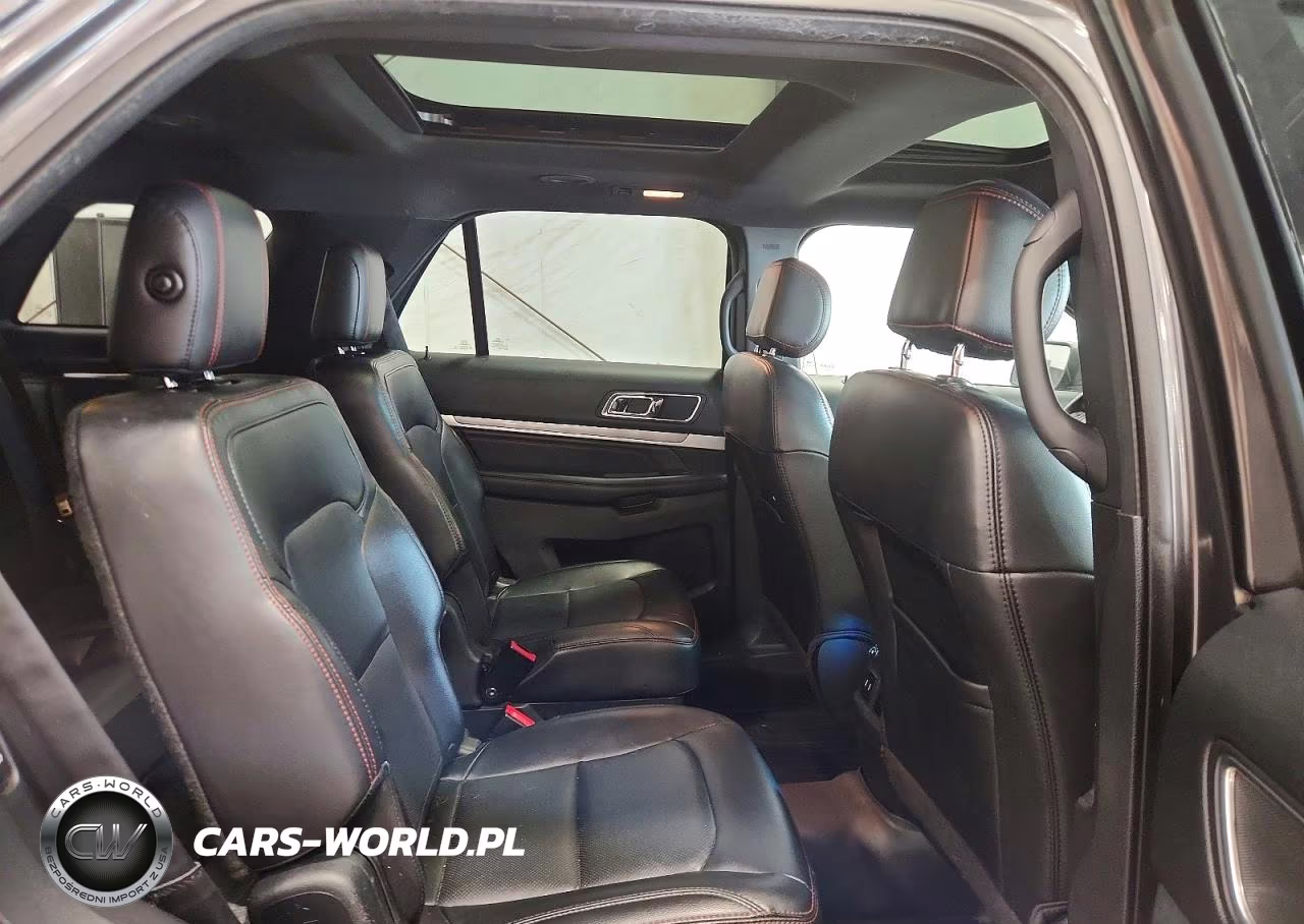 2017 Ford Explorer Sport VIN:1FM5K8GTXHGE26565 - 11