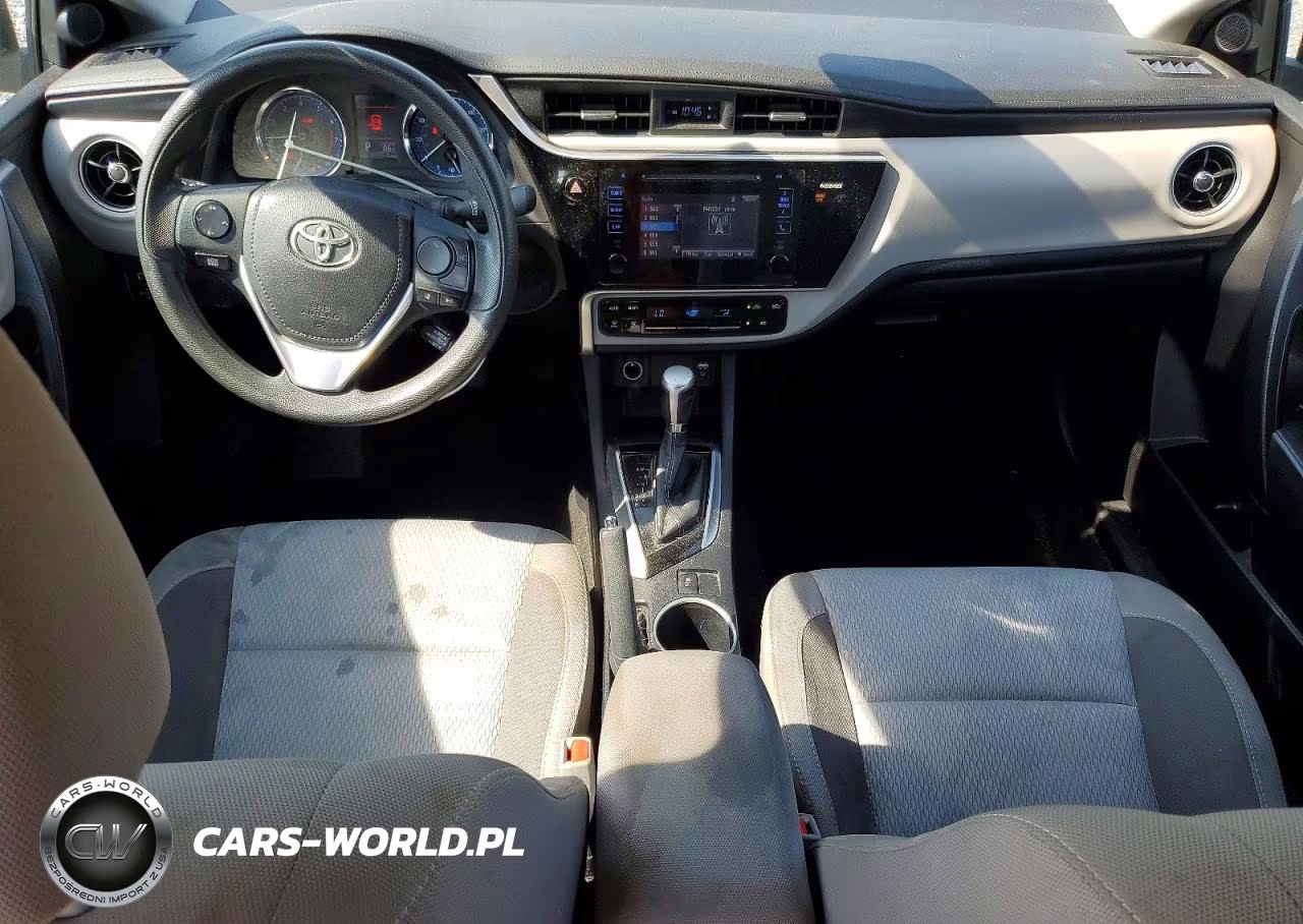 2017 Toyota Corolla Le VIN:2T1BURHE9HC859641 - 8