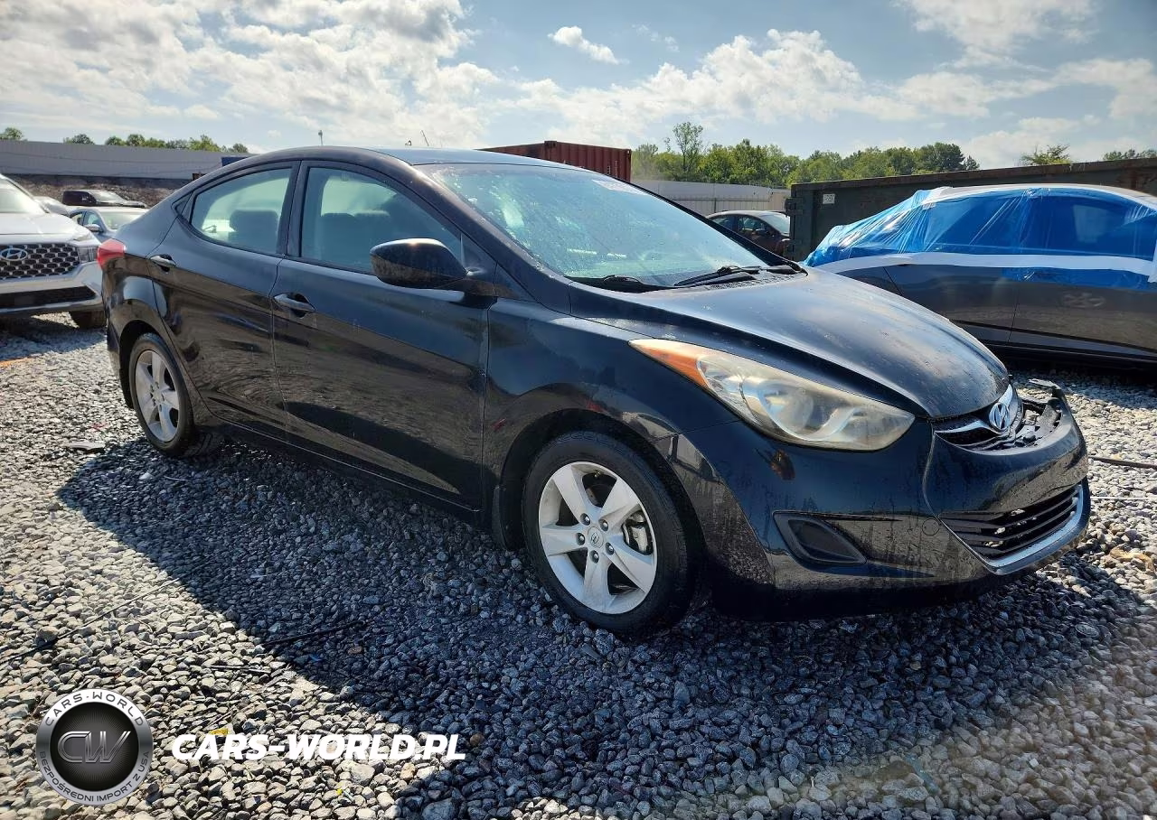 2013 Hyundai Elantra Gls VIN:KMHDH4AE7DU664186 - 4