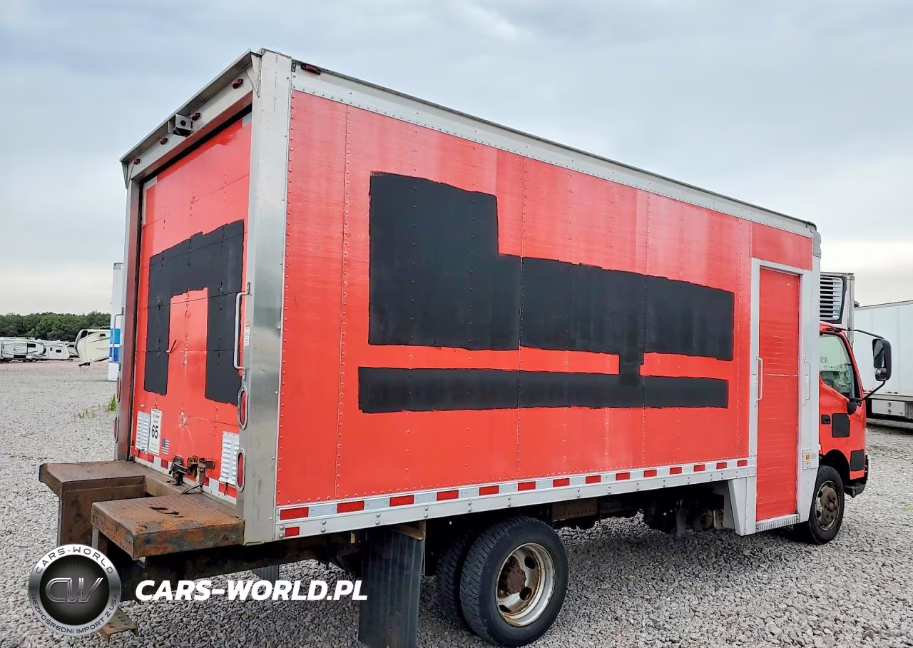 2017 Hino 195 Box Truck VIN:JHHSDM2H8HK005970 - 3
