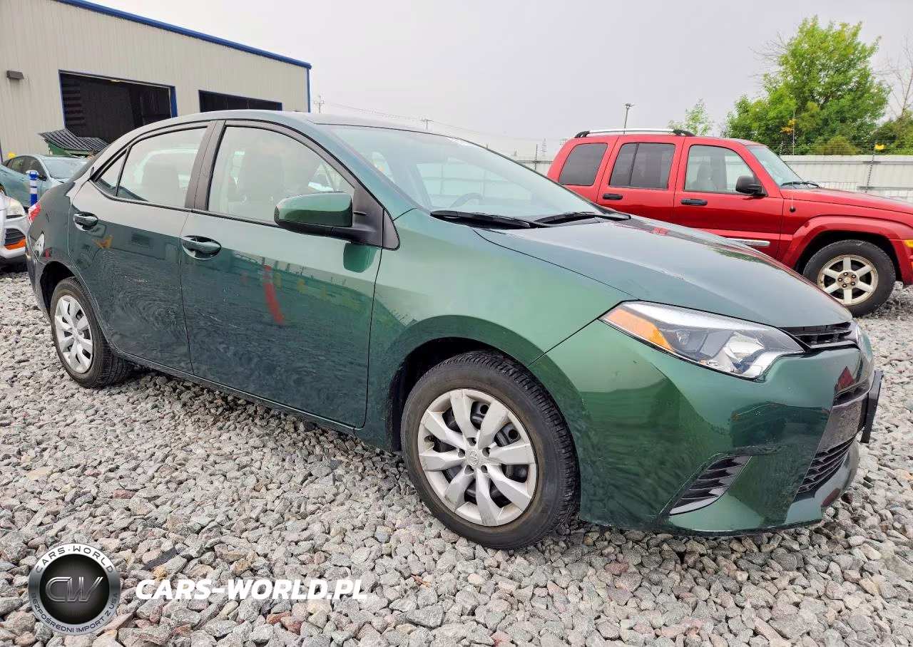 2016 Toyota Corolla Le VIN:2T1BURHE1GC685501 - 4
