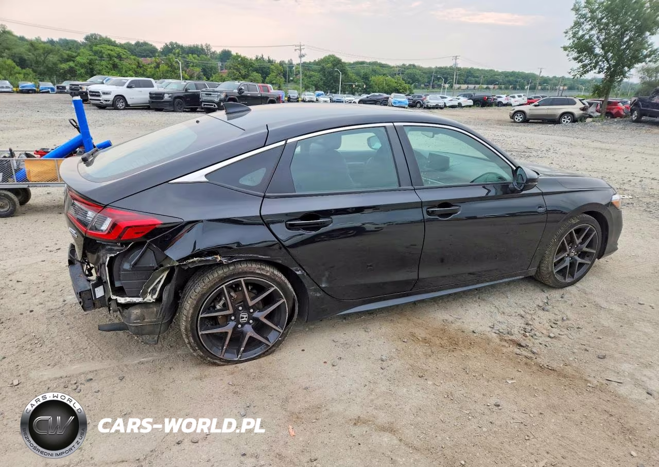 2024 Honda Civic Sport Touring VIN:19XFL1H84RE005076 - 3