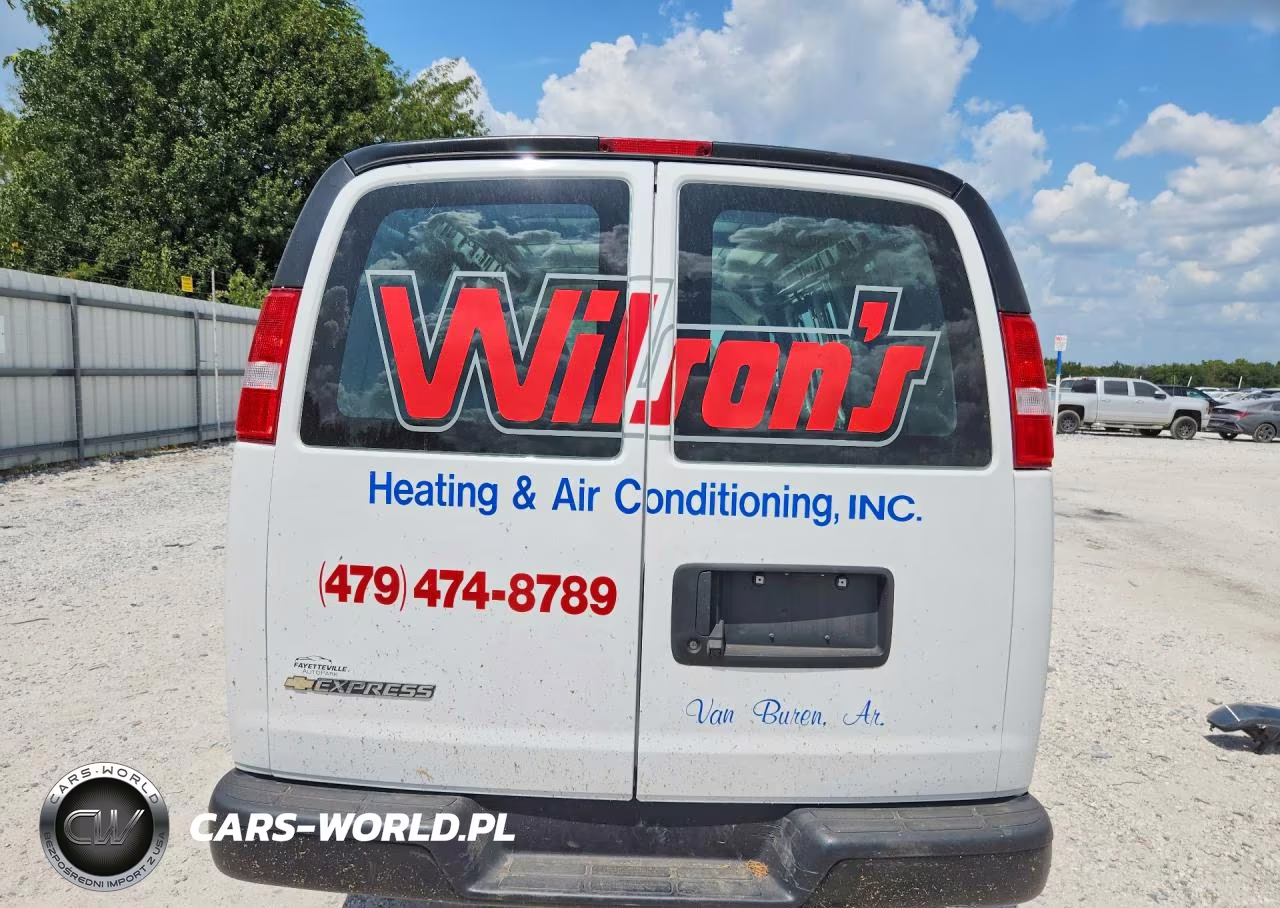 2024 Chevrolet Express G2500 VIN:1GCWGAFP6R1256313 - 6
