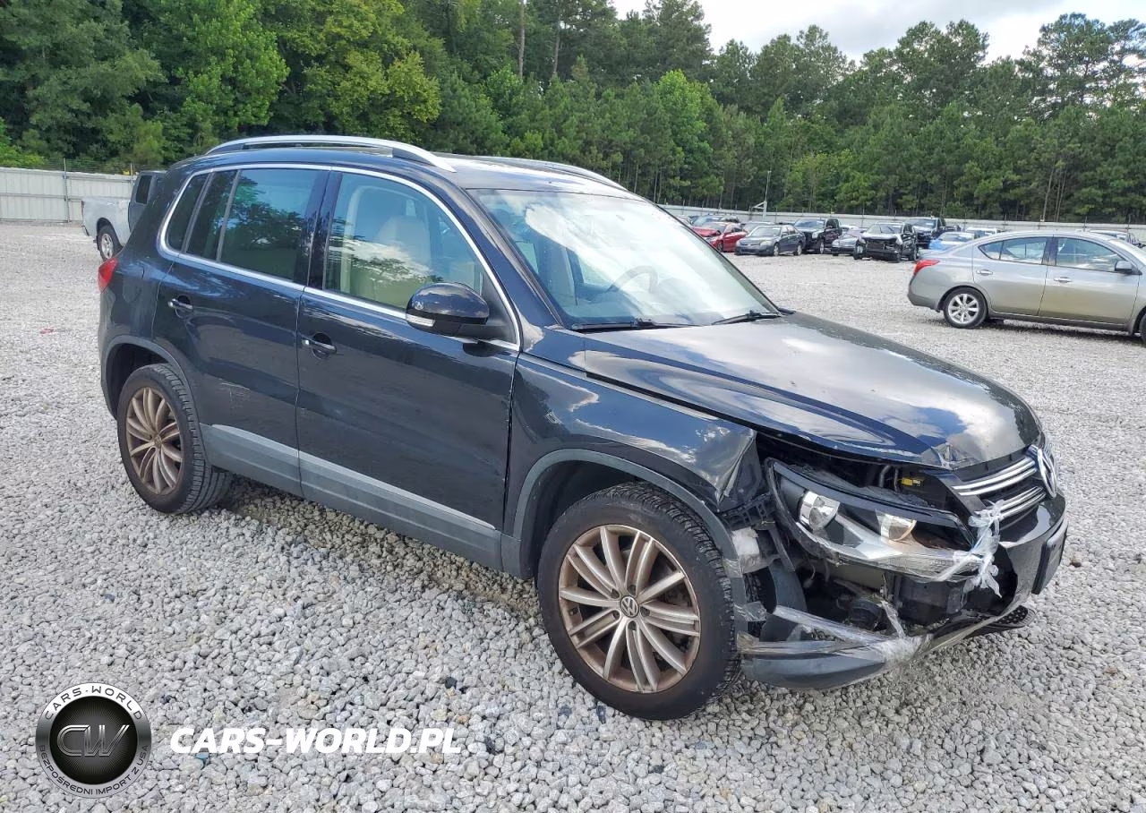 2013 Volkswagen Tiguan S VIN:WVGAV3AX1DW611818 - 4