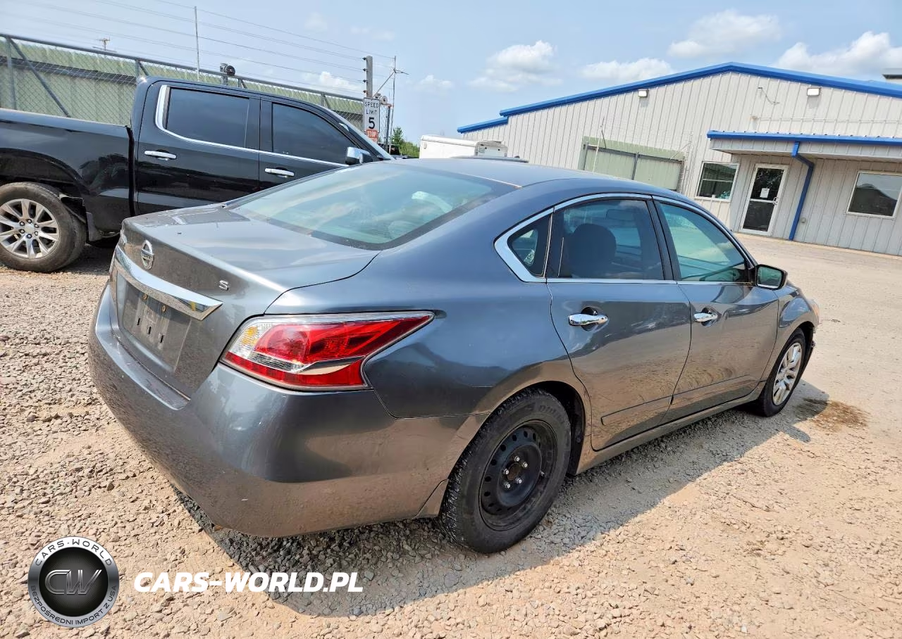2015 Nissan Altima 2.5 S VIN:1N4AL3AP2FC297813 - 3