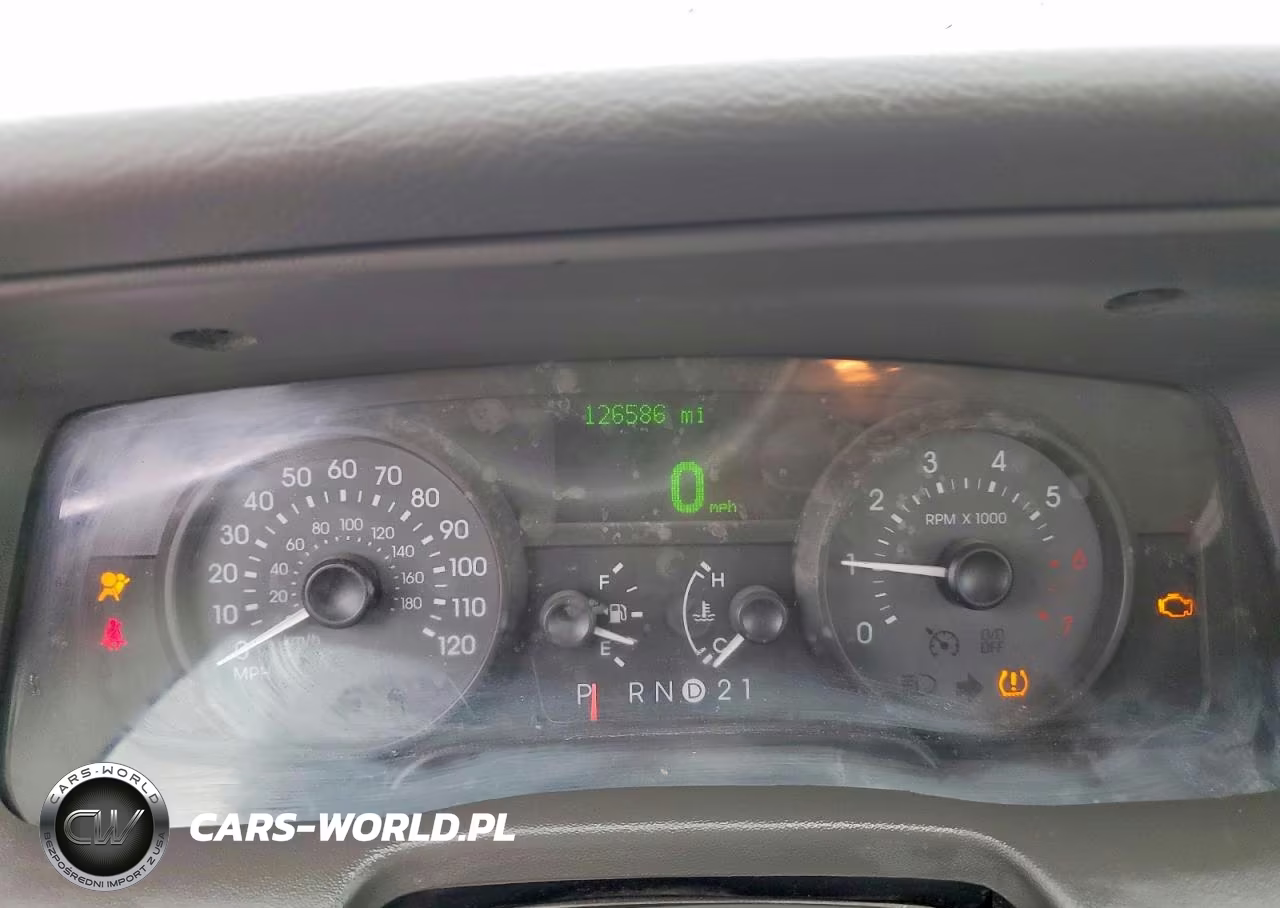 2009 Mercury Grand Marquis Ls VIN:2MEHM75V39X608063 - 9