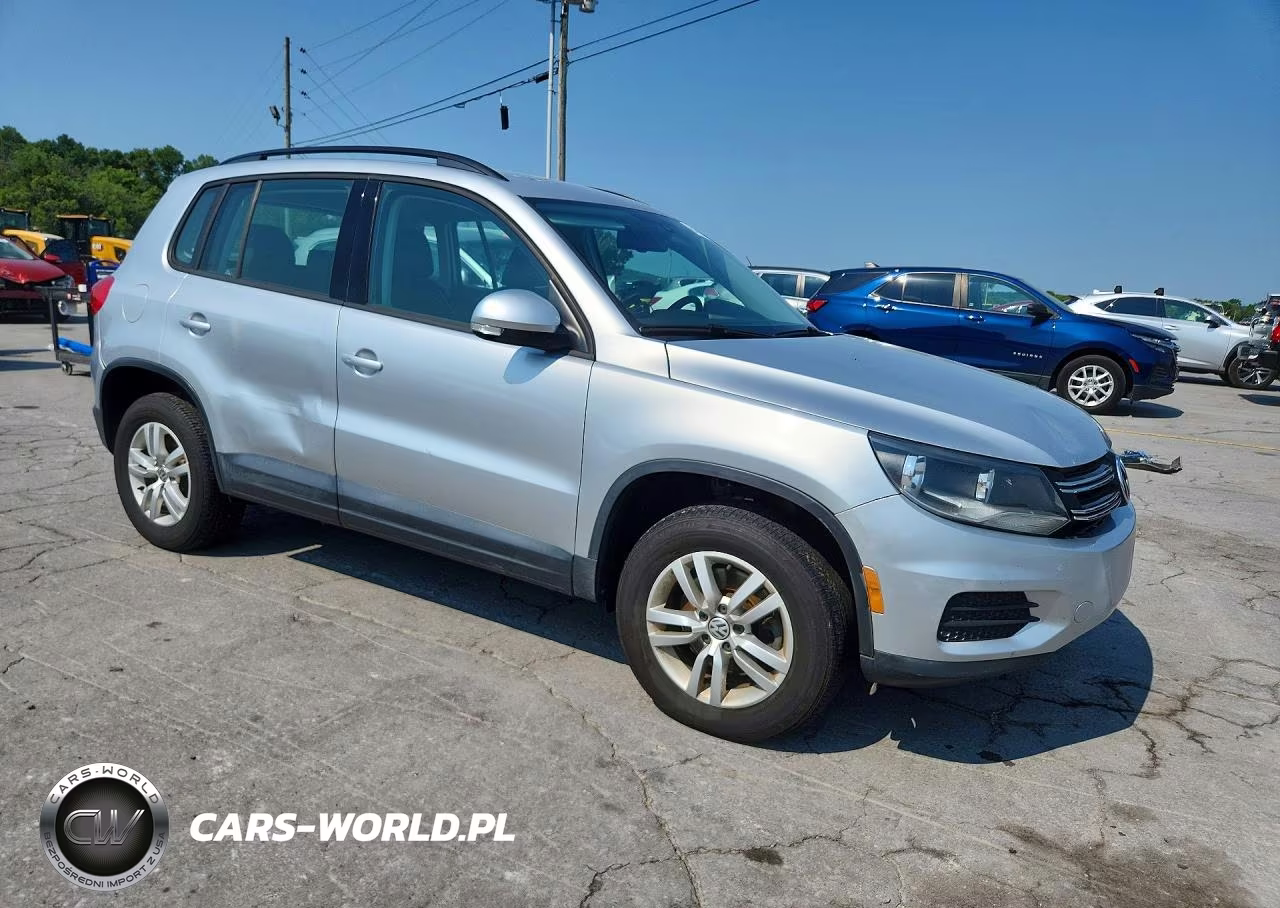 2017 Volkswagen Tiguan S VIN:WVGBV7AX0HW510741 - 4