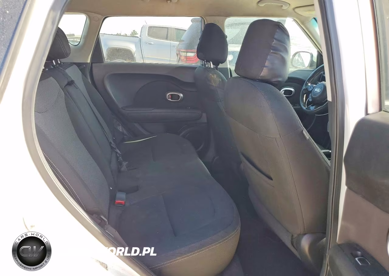2019 Kia Soul + VIN:KNDJP3A58K7679618 - 11