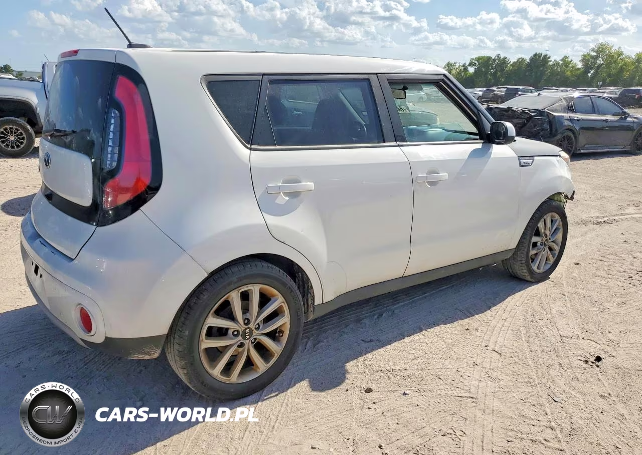 2019 Kia Soul + VIN:KNDJP3A58K7679618 - 3