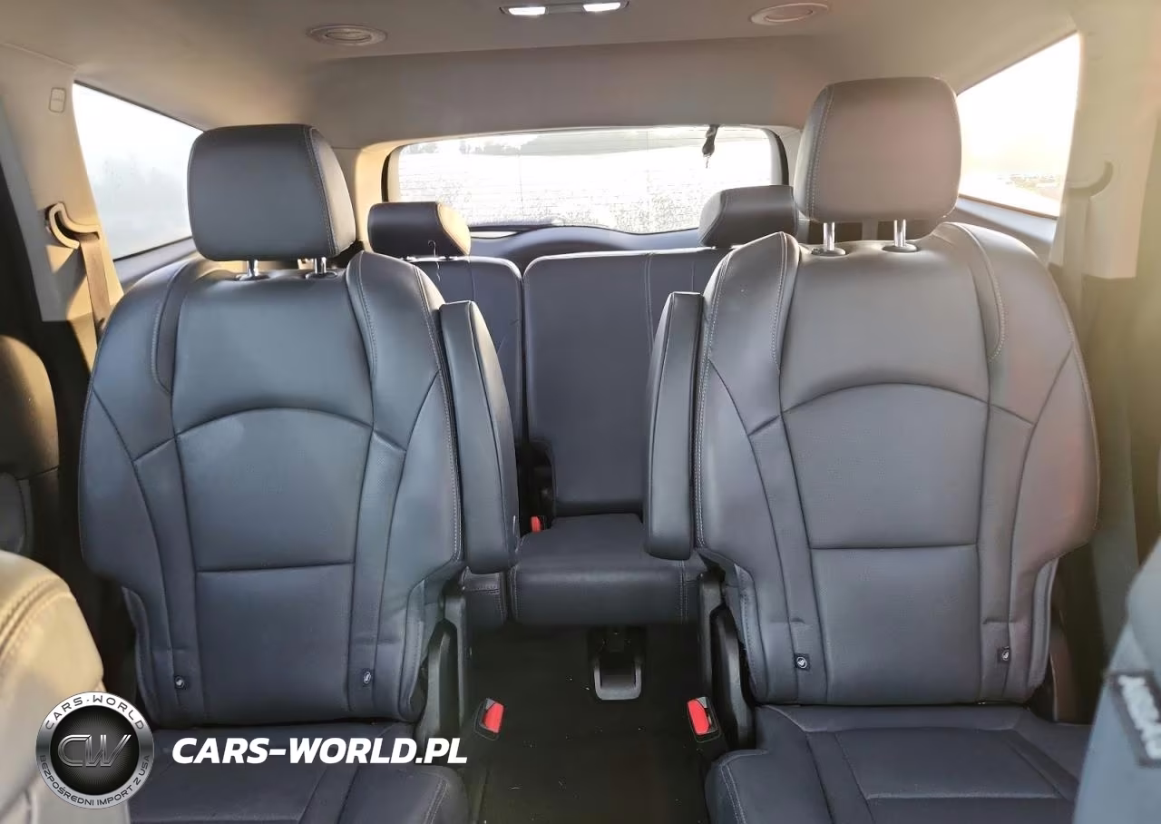 2019 Buick Enclave Essence VIN:5GAEVAKW9KJ248602 - 10