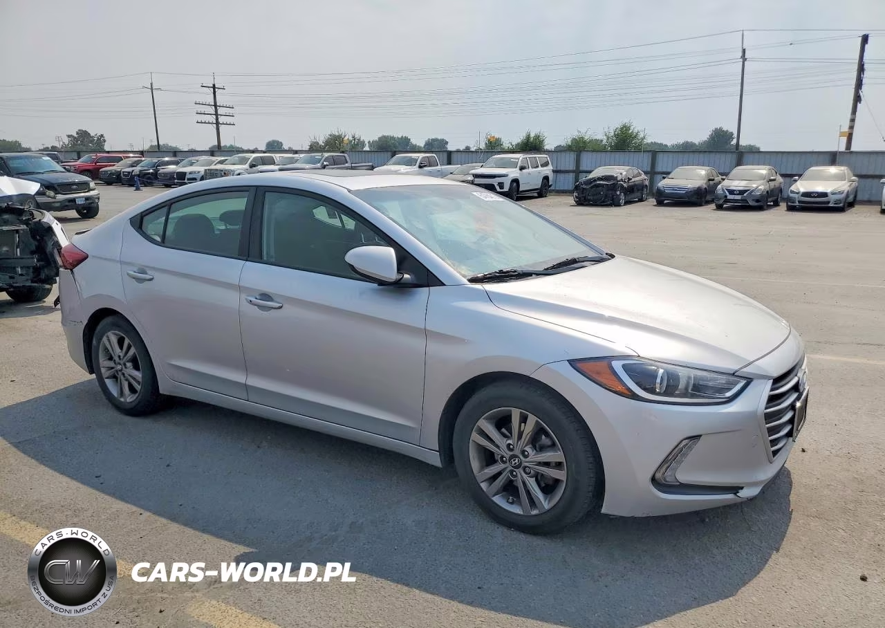 2018 Hyundai Elantra Value Edition VIN:KMHD84LF2JU661116 - 4
