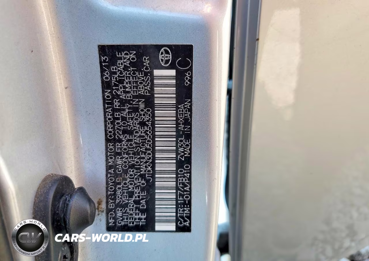 2013 Toyota Prius Two VIN:JTDKN3DU5D5654350 - 12