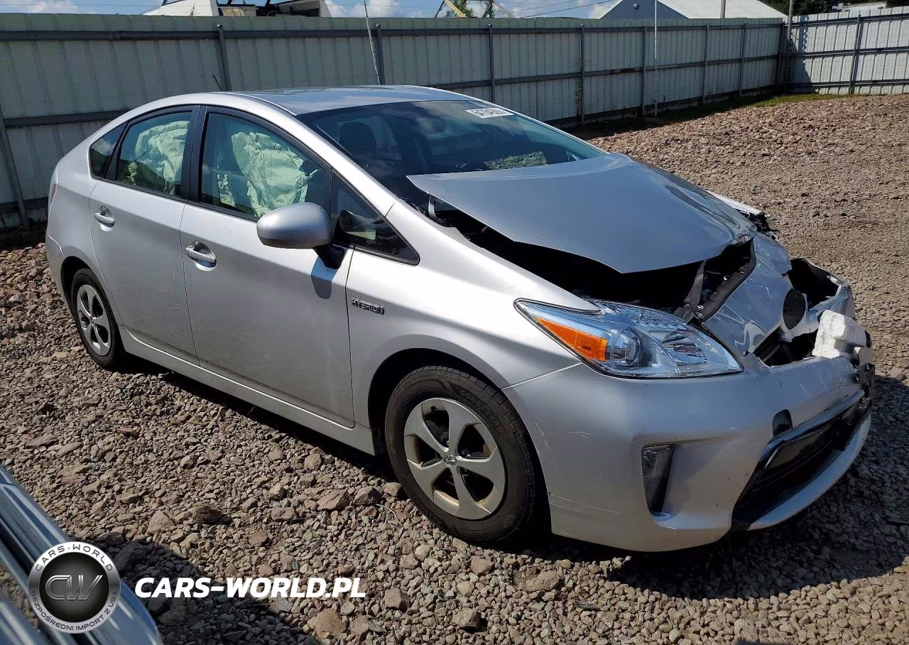 2013 Toyota Prius Two VIN:JTDKN3DU5D5654350 - 4