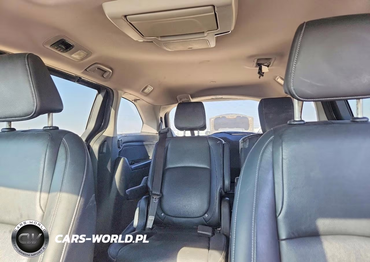 2023 Honda Odyssey Touring VIN:5FNRL6H88PB051253 - 10