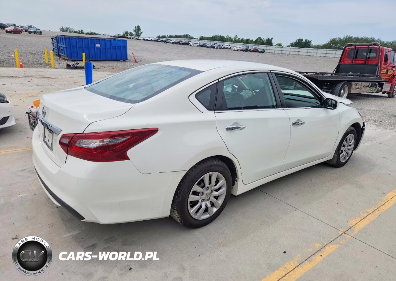 2018 Nissan Altima 2.5 S VIN:1N4AL3AP5JC214769 - 3