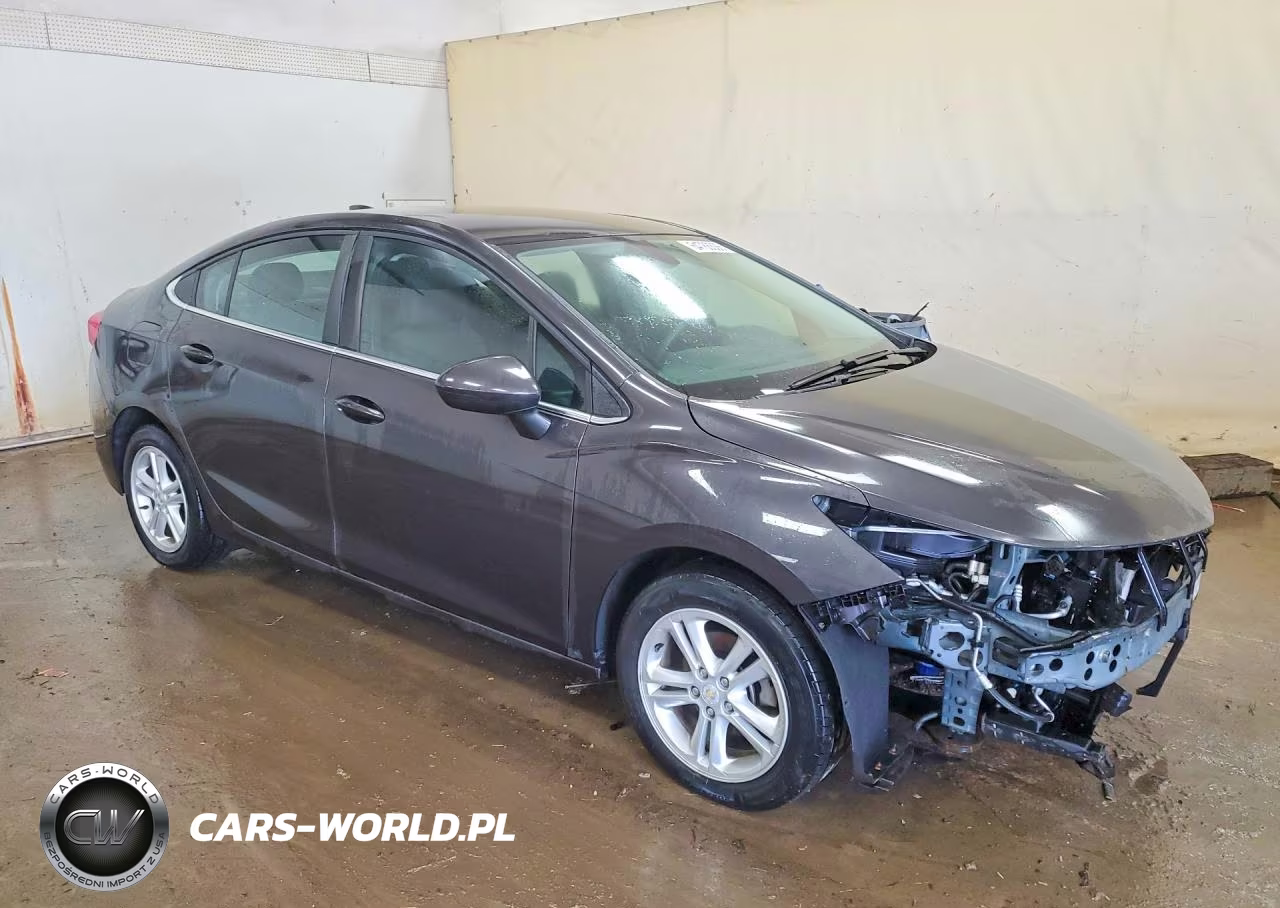 2017 Chevrolet Cruze Lt VIN:1G1BE5SM2H7199913 - 4