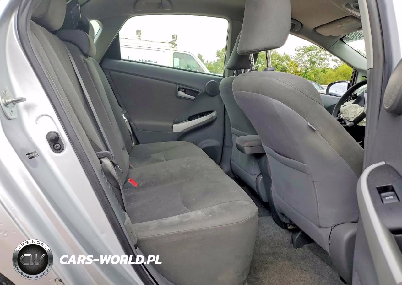 2011 Toyota Prius Three VIN:JTDKN3DU6B5348691 - 10