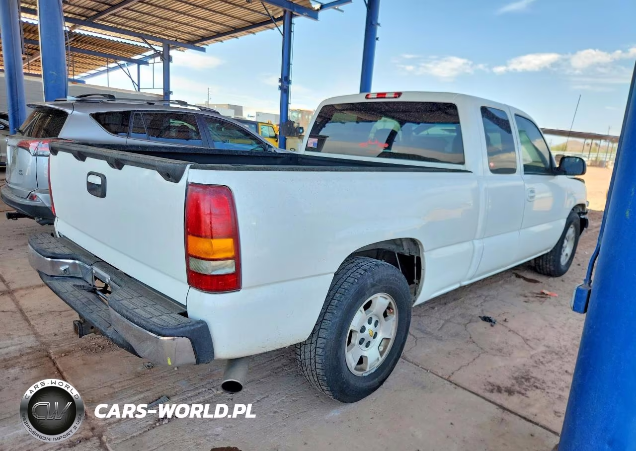2001 Chevrolet Silverado C1500 VIN:2GCEC19T311367237 - 3