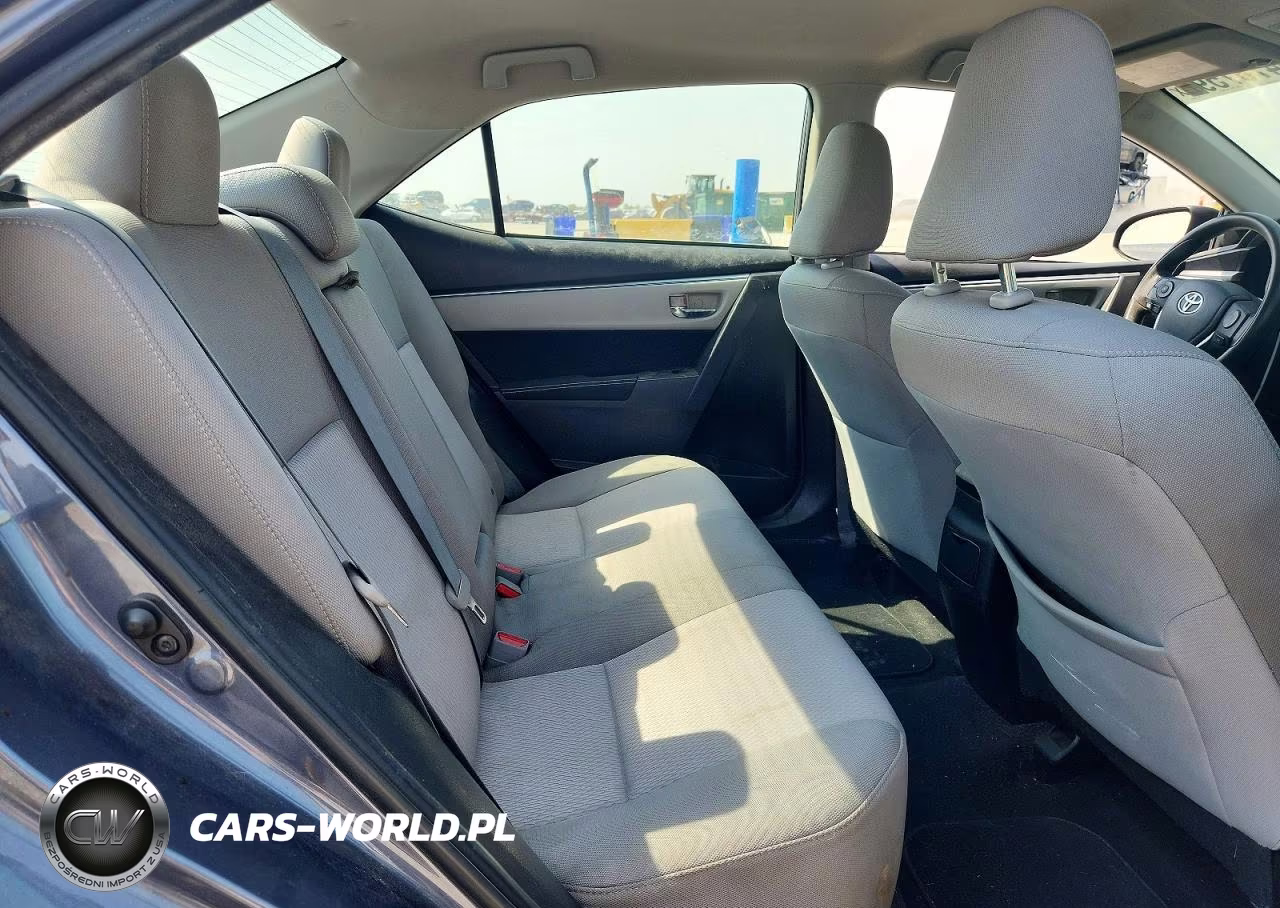 2015 Toyota Corolla Le VIN:5YFBURHE8FP208837 - 10