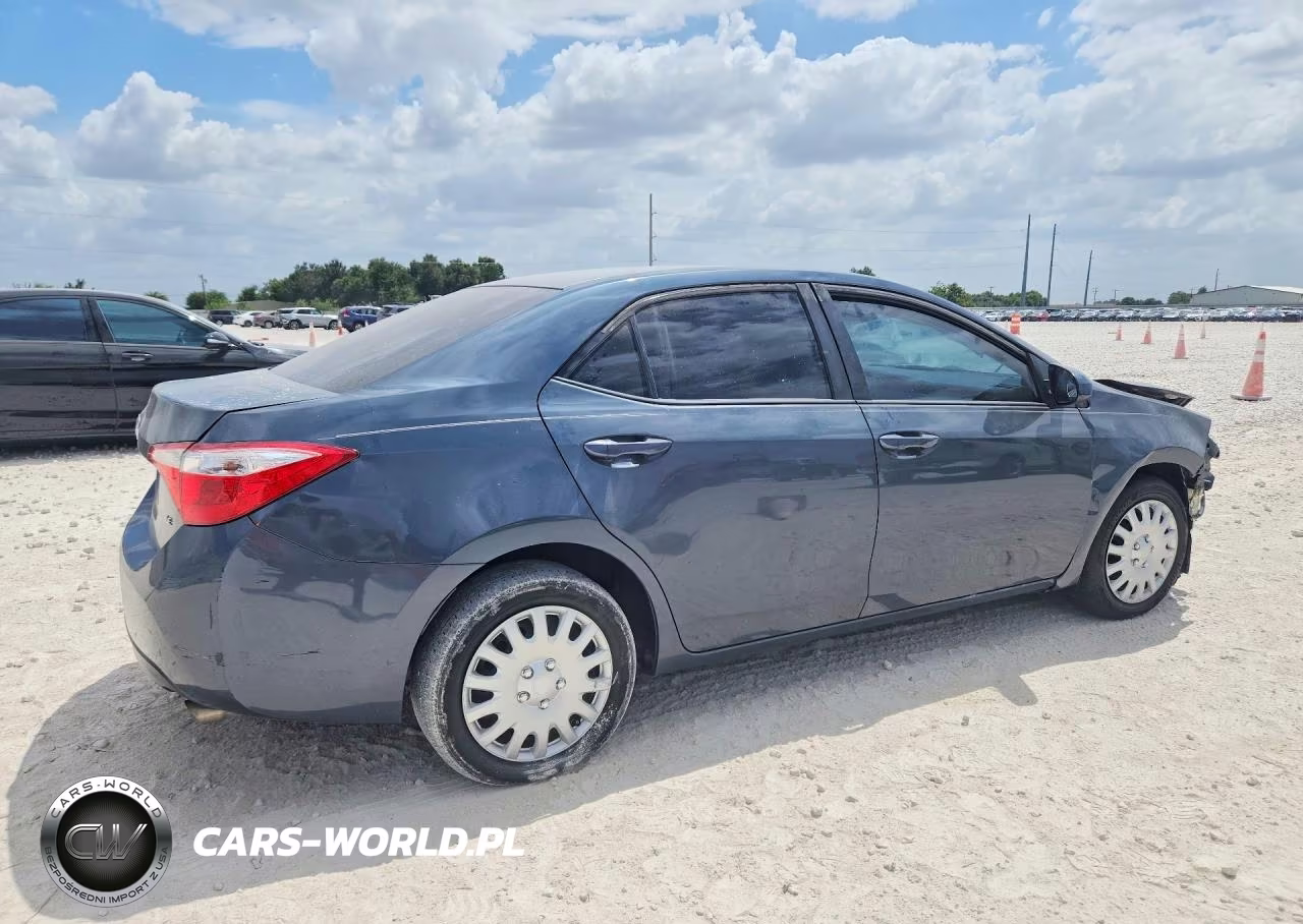 2014 Toyota Corolla Le VIN:5YFBURHE8EP147729 - 3