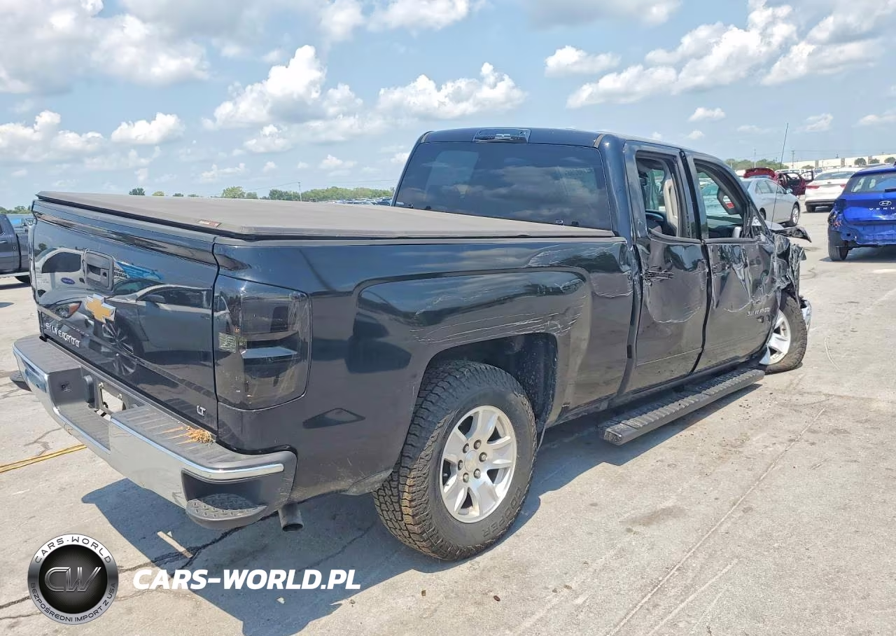 2018 Chevrolet Silverado C1500 Lt VIN:1GCRCREC1JZ137662 - 3