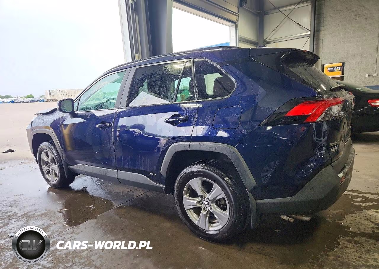 2022 Toyota Rav4 Xle VIN:4T3RWRFV9NU057670 - 2
