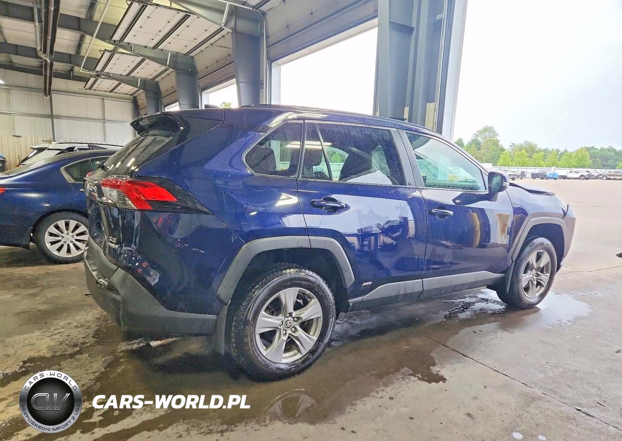 2022 Toyota Rav4 Xle VIN:4T3RWRFV9NU057670 - 3