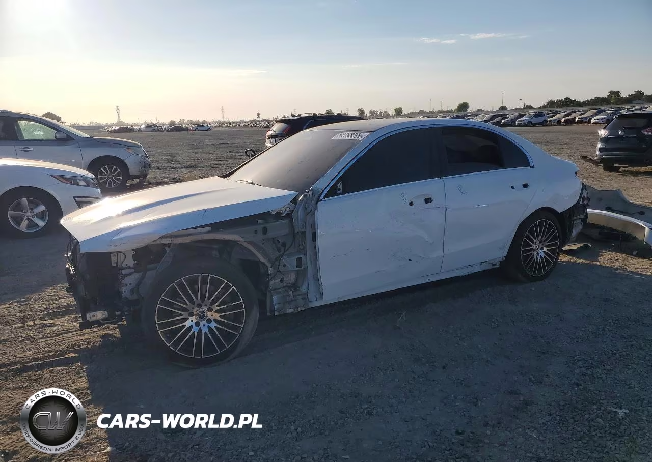 2022 Mercedes-Benz C 300 – zdjęcie 1 z 13