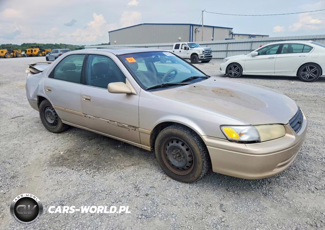 2001 Toyota Camry Le VIN:4T1BG22K31U034115 - 4