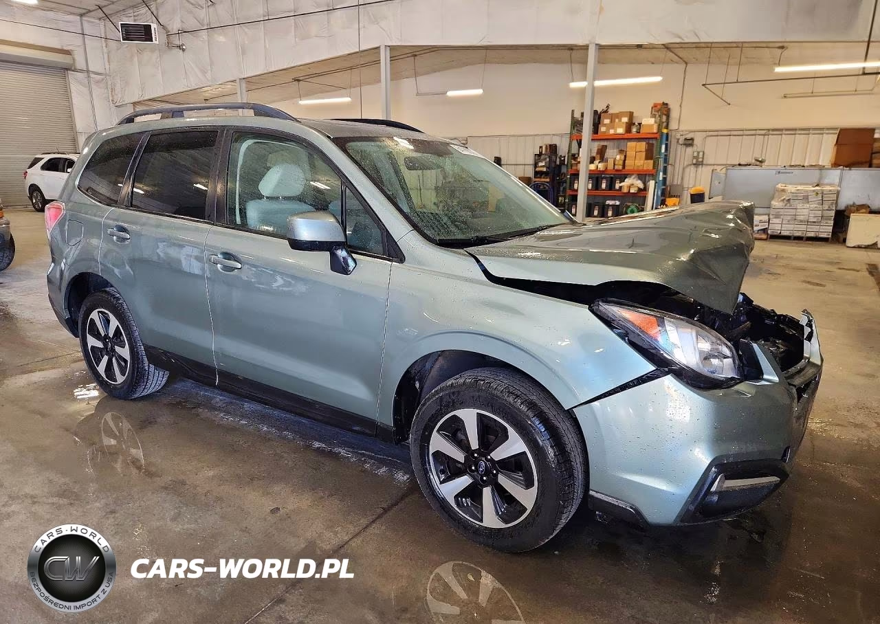 2018 Subaru Forester 2.5I Premium VIN:JF2SJAEC6JH468673 - 4